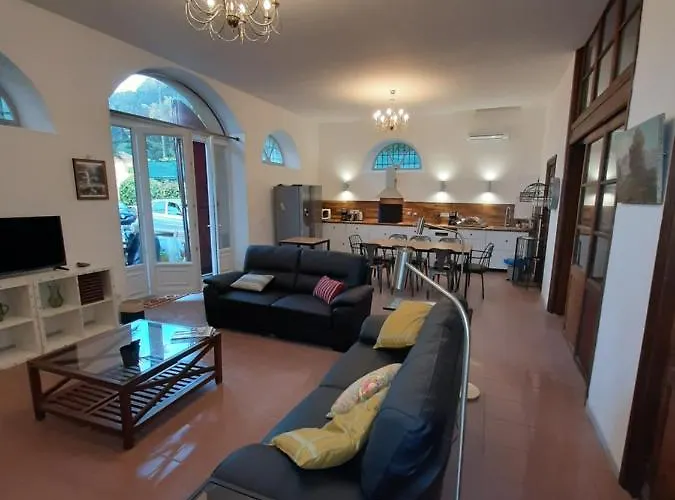 公寓 F3 Fenetre Sur Jardin Vue Et Montagne Pour 4 Voyageurs 阿雅克肖