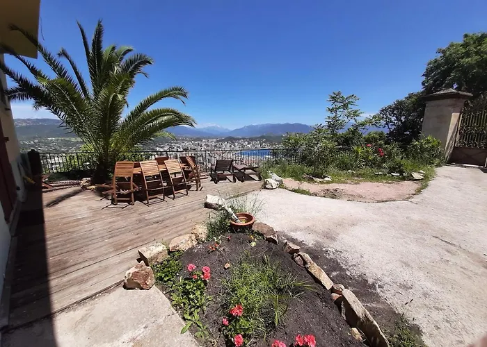 公寓 F3 Fenetre Sur Jardin Vue Et Montagne Pour 4 Voyageurs *